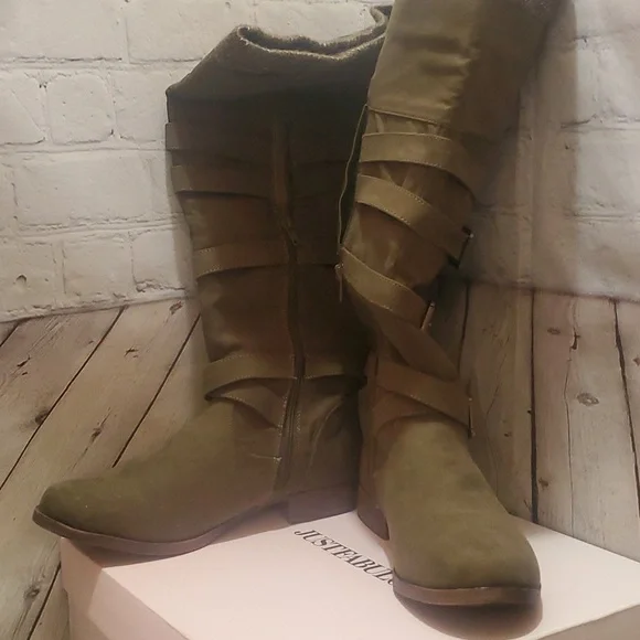NWOT JustFab Tamia Flat Boots WC - Size 9 - Picture 2 of 6